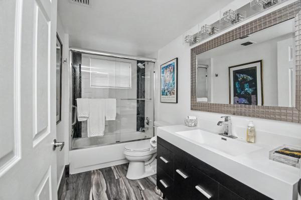 Huntington Pointe, 14112 Huntington Pointe Dr #401, Delray Beach, Florida 33484, image 2