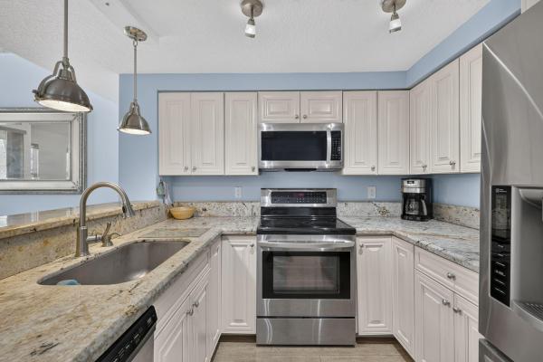 1209 Mainsail Cir, Jupiter, Florida 33477, image 2