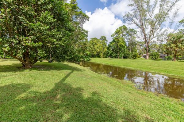 Pinewood Grove Of Wellington, 352 Window Rock Dr, Wellington, Florida 33414, image 1