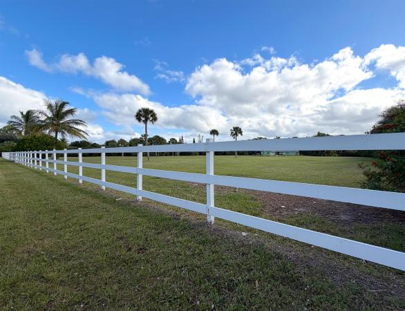 Square Lake, 4656 Lillian Ave, Palm Beach Gardens, Florida 33418, image 2