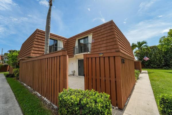 Tequesta Hills, 3900 SE County Line Rd, Jupiter, Florida 33469, image 2