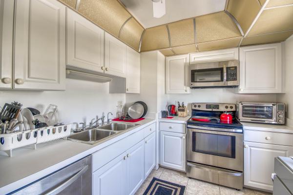 Placido Mar, 5200 N Flagler Dr #1106, West Palm Beach, Florida 33407, image 1