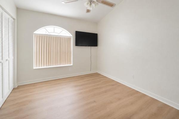 Villages Of Woodlake, 202 Wedgewood Cir, Greenacres, Florida 33463, image 2