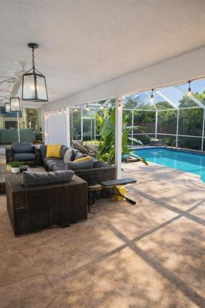 Jacaranda Country Club, 560 S Lake Dasha Dr, Plantation, Florida 33324, image 1