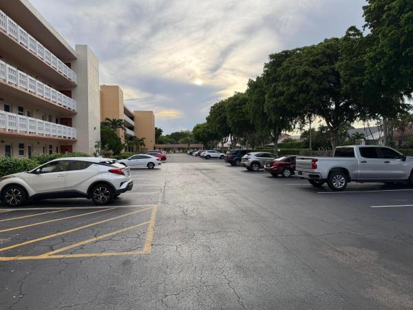 Meadowbrook Lakes, 206 SE 10th St #201, Dania Beach, Florida 33004, image 1