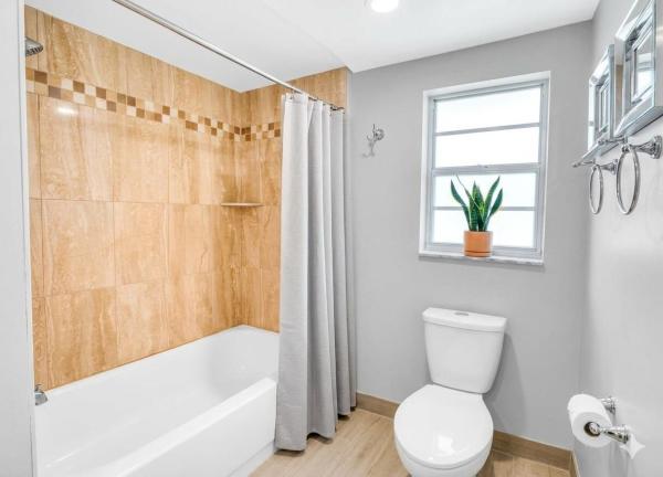 3836 Via Poinciana #607, Lake Worth, Florida 33467, image 1