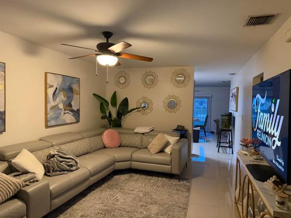 Tamarac No HOA, 7610 NW 73rd Ter #1-2, Tamarac, Florida 33321, image 2
