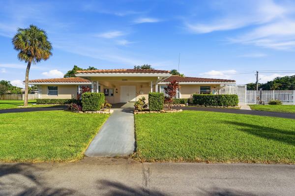 Tamarac Lakes South, 2908 NW 48th St, Tamarac, Florida 33309, image 1