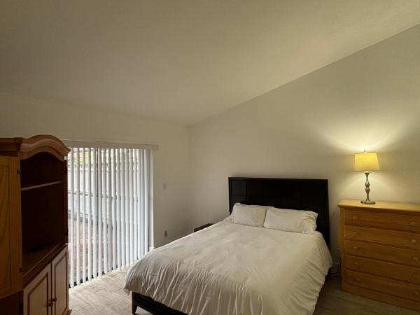 Sugar Pond Manor, 14109 Wellington Trce, Wellington, Florida 33414, image 2