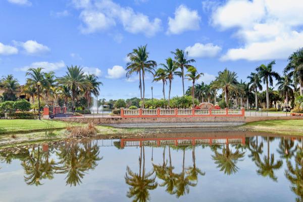 Sarento At San Matera, 2801 Sarento Pl #304, Palm Beach Gardens, Florida 33410, image 2