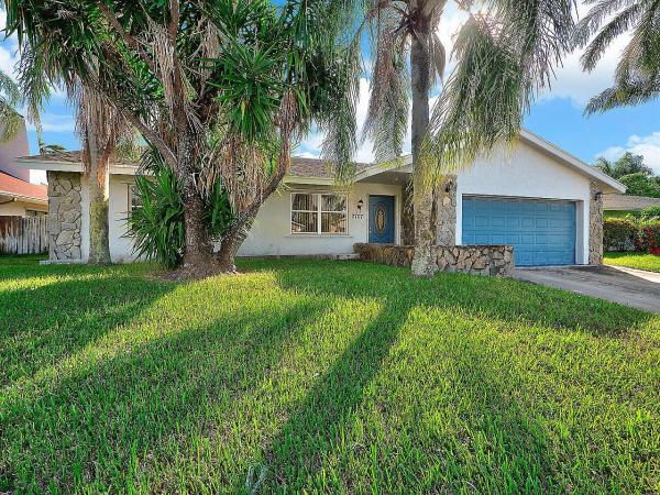 Lake Mango Shores, 2707 Starwood Cir, West Palm Beach, Florida 33406, image 1
