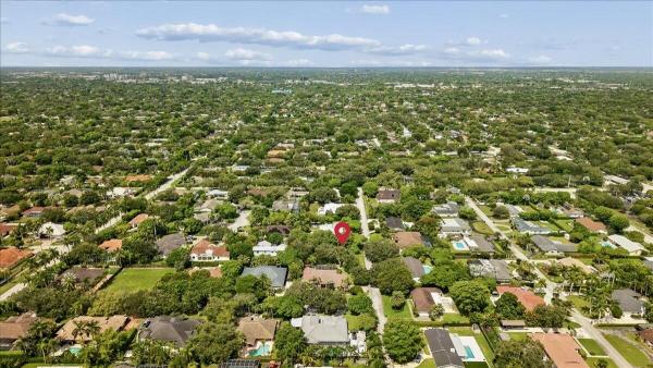 Carmichael Estates, 7940 SW 166th St, Palmetto Bay, Florida 33157, image 3