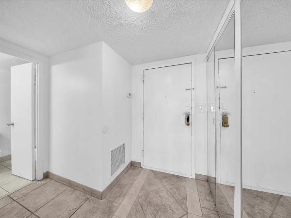 Winston Towers 200, 251 174th St #2310, Sunny Isles Beach, Florida 33160, image 2