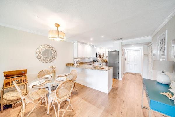 3137 Spanish Trl #19, Delray Beach, Florida 33483, image 1