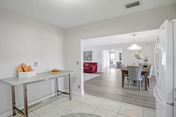 The Meadows Of Crystal Lake, 2186 SW 16th Cir, Deerfield Beach, Florida 33442, image 3
