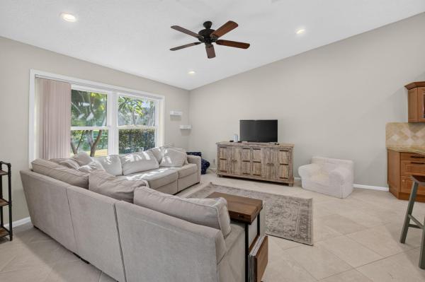 Le Palais, 5756 Descartes Cir, Boynton Beach, Florida 33472, image 1