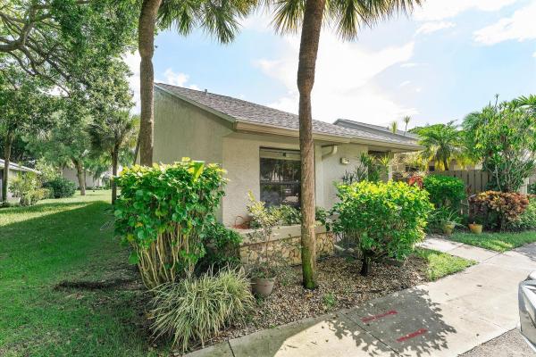 Karanda Village 6, 3783 NW 35th St #1557, Coconut Creek, Florida 33066, image 2