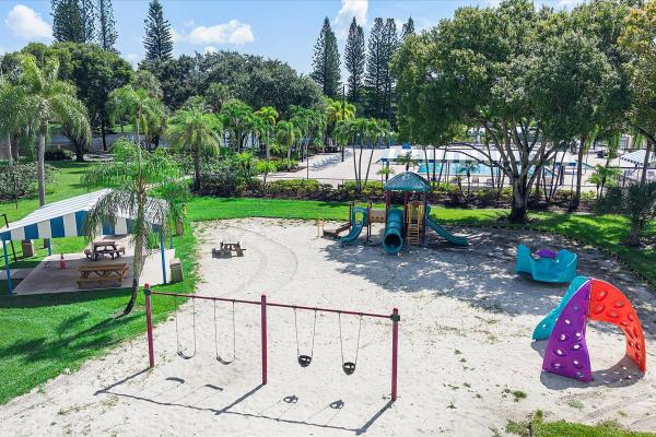 Karanda Village 6, 3783 NW 35th St #1557, Coconut Creek, Florida 33066, image 2