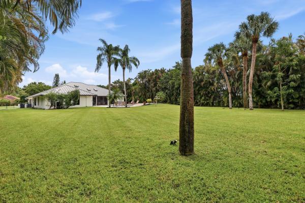 Meadow Wood Of The Landings At Wellington, 15320 Softwood Ct, Wellington, Florida 33414, image 2
