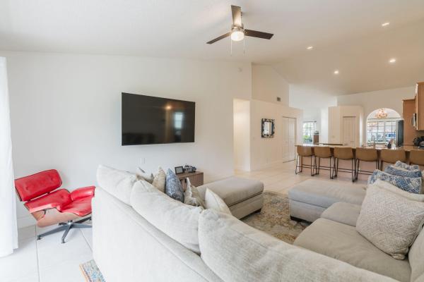 Impressions, 11140 Lakeaire Cir, Boca Raton, Florida 33498, image 3