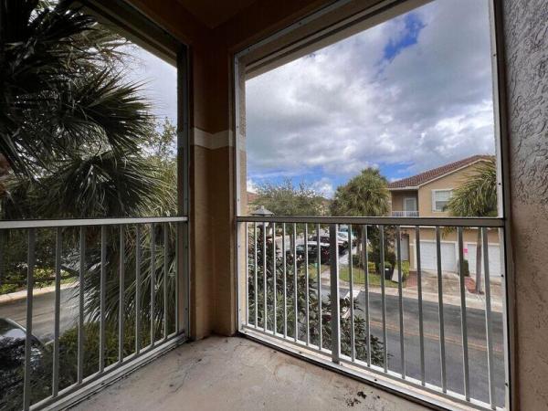 Tequesta Trace, 117 Lighthouse Cir #J, Tequesta, Florida 33469, image 3