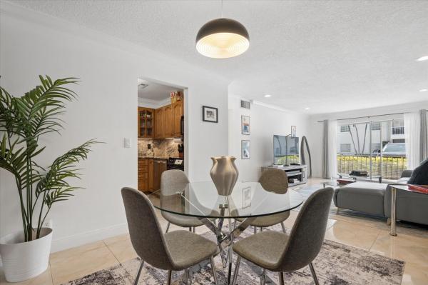 Bay Colony Club, 6287 Bay Club Dr #2, Fort Lauderdale, Florida 33308, image 3