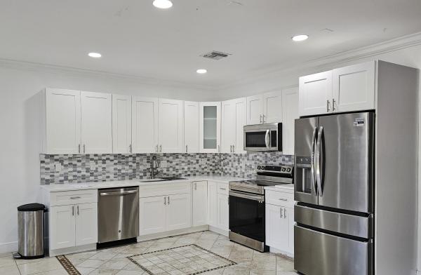 Estancia At Palm Springs, 213 Talia Cir, Palm Springs, Florida 33461, image 1