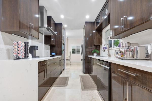 15580 SW 176th Ter, Unincorporated Dade County, Florida 33187, image 2