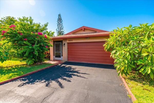 Westlake, 9843 NW 75th Ct, Tamarac, Florida 33321, image 2