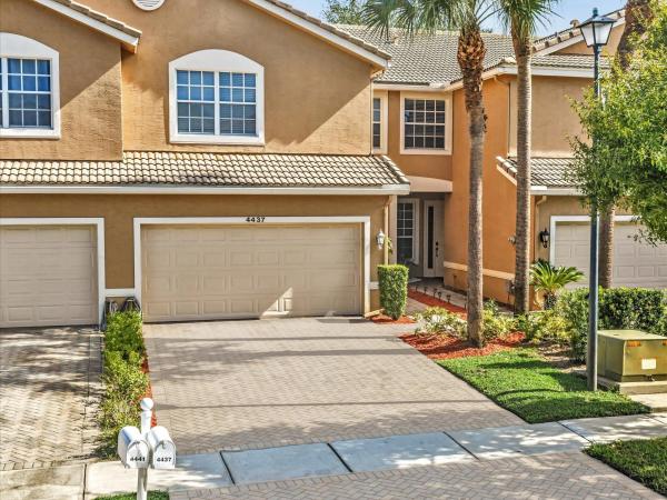 Colony Lake, 4437 Colony View Dr, Boynton Beach, Florida 33463, image 2
