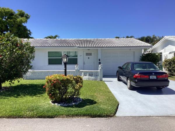 Palm Beach Leisureville, 606 SW 15th St, Boynton Beach, Florida 33426, image 1
