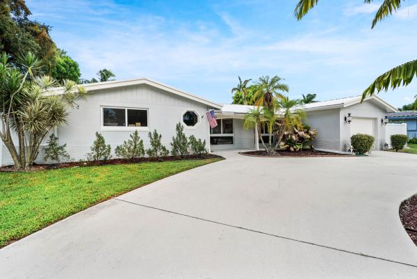 Royal Oaks Hills, 648 SW 3rd St, Boca Raton, Florida 33486, image 2