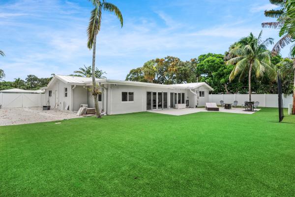 Royal Oaks Hills, 648 SW 3rd St, Boca Raton, Florida 33486, image 1