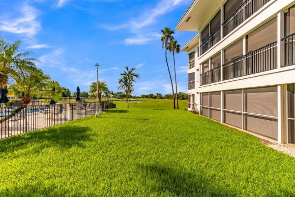 Country Club Manor, 4848 NE 23rd Ave #8A, Fort Lauderdale, Florida 33308, image 1
