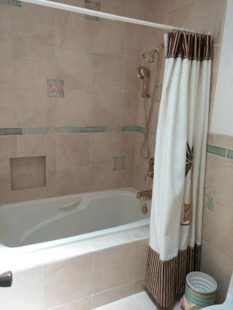 Windward Village At Jonathan's Landing, 3720 Freshwater Dr, Jupiter, Florida 33477, image 2