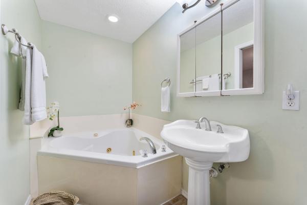 Thumb Point, 1577 Thumb Point Dr, Fort Pierce, Florida 34949, image 2