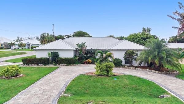Thumb Point, 1577 Thumb Point Dr, Fort Pierce, Florida 34949, image 2