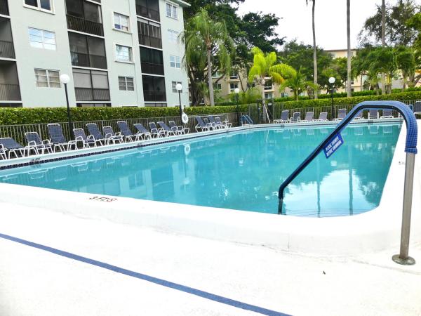 Olympic Pointe At Cypress Bend, 2226 N Cypress Bend Dr #103, Pompano Beach, Florida 33069, image 3