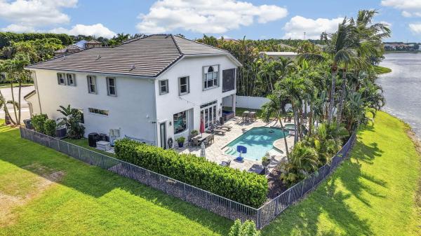 Hamblin Village, 3173 Hartridge Ter, Wellington, Florida 33414, image 2