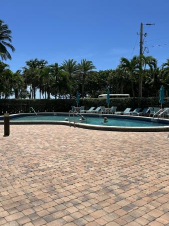 Jamaica House Apartments, 305 N Pompano Beach Blvd #205, Pompano Beach, Florida 33062, image 2