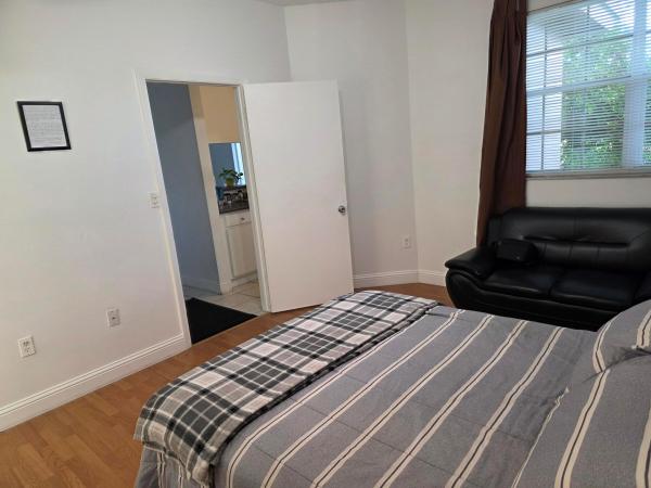Reflections At Pembroke Pines, 1821 NW 96th Ter #5C, Pembroke Pines, Florida 33024, image 2