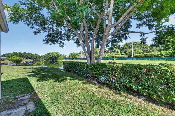 Boca Lakes, 8681 Boca Dr #20, Boca Raton, Florida 33433, image 1