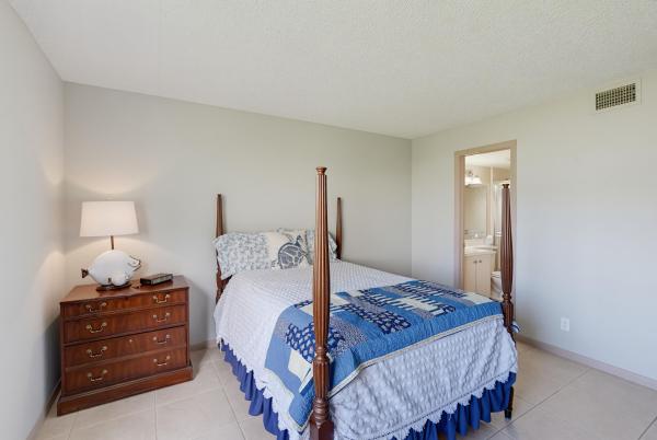Pine Ridge South 3, 331 Knotty Pine Cir #C-1, Greenacres, Florida 33463, image 1
