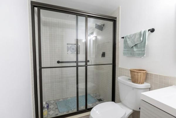 Oriole Gardens 3, 7310 NW 1st St #206, Margate, Florida 33063, image 1