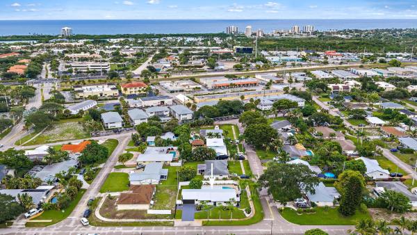 Jupiter In The Pines, 360 Saturn Ave, Tequesta, Florida 33469, image 1