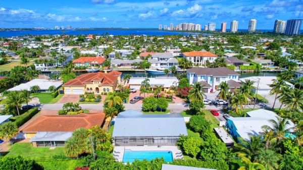 Palm Beach Isles, 1171 Bimini Ln, Riviera Beach, Florida 33404, image 3