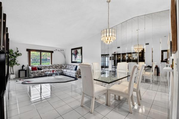 Summerwinds At Whisper Walk, 8179 Whispering Palm Dr, Boca Raton, Florida 33496, image 2
