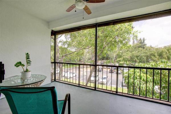 International Village At Inverrary, 3740 Inverrary Dr #3I, Lauderhill, Florida 33319, image 1