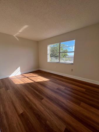 Heritage Circle, 4304 NW 9th Ave #2-3B, Deerfield Beach, Florida 33064, image 2