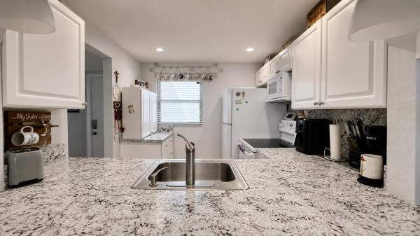 Poinciana Place Of Pine Island Ridge, 9480 Poinciana Pl #201, Davie, Florida 33324, image 1